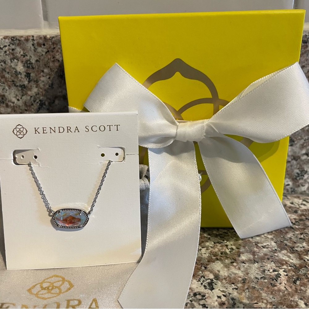 Kendra Scott Elisa Silver Pendant in Light Blue Illusion - Picture 4 of 4